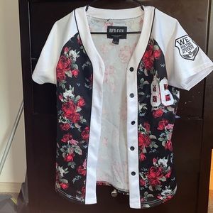 Jersey shirt w/ buttons